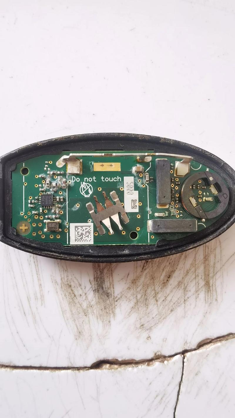 汽車遙控小電路板維修