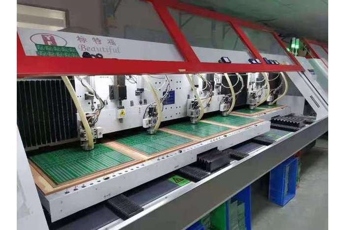 線路板雕刻機視頻，線路板廠招聘