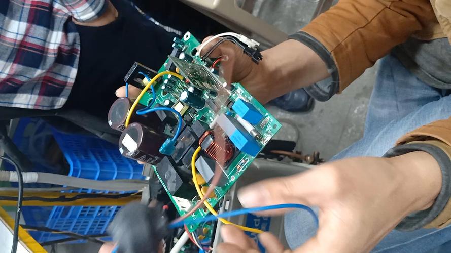 美的電路板維修視頻