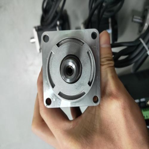 伺服電機(jī)需要電源嗎，伺服電機(jī)要裝濾波器嗎