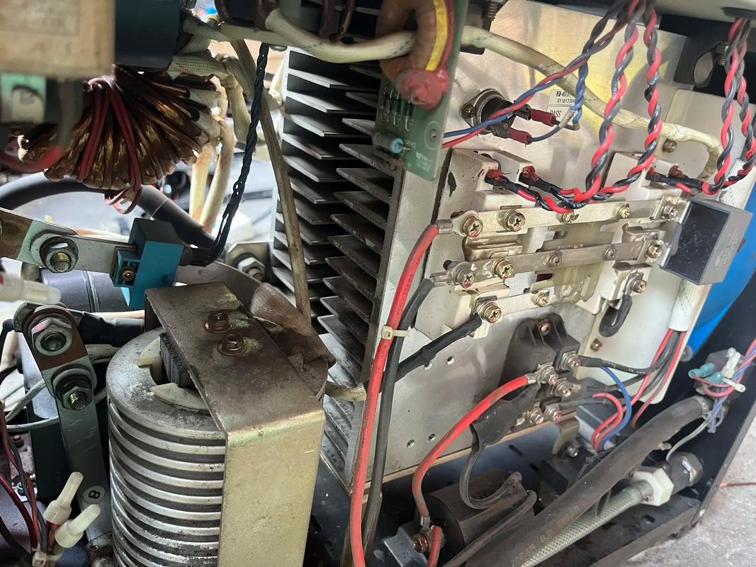 焊機電路板維修-焊機故障排除及維修方法