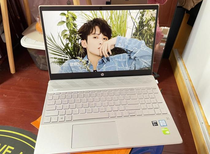 筆記本改觸摸屏最好的方法，只需要1分鐘