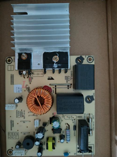 美的電磁爐電路板多少錢，電磁爐電路板維修視頻