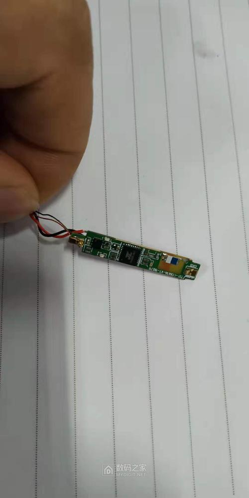 耳機電路板掉了怎么焊接，耳機內部電路