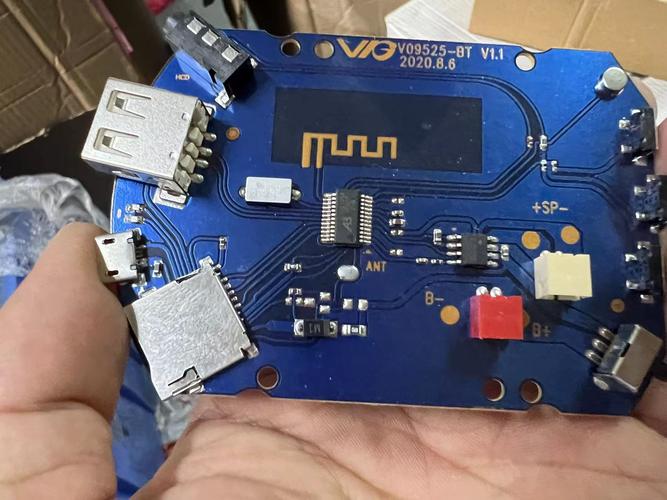 藍牙電路板上的元件介紹圖，藍牙電路板圖片價格