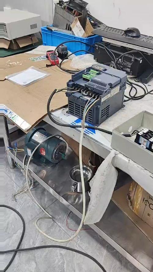 變頻器維修師傅：修復您的設備，恢復高效動力