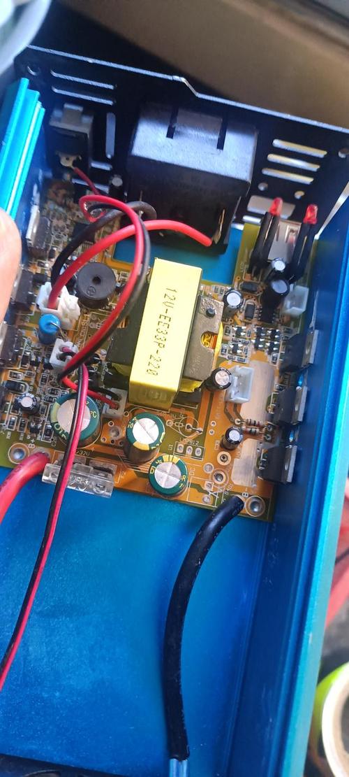 逆變器常見故障維修視頻，逆變器電路板故障維修多少錢