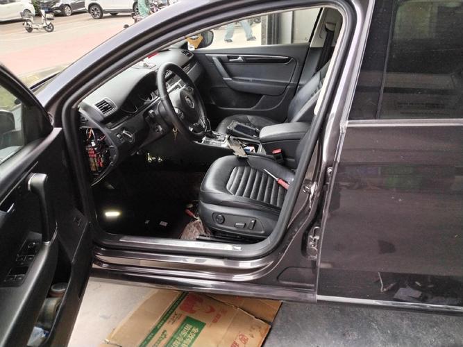 邁騰暖風轉換電機，14年邁騰更換左側暖風電機