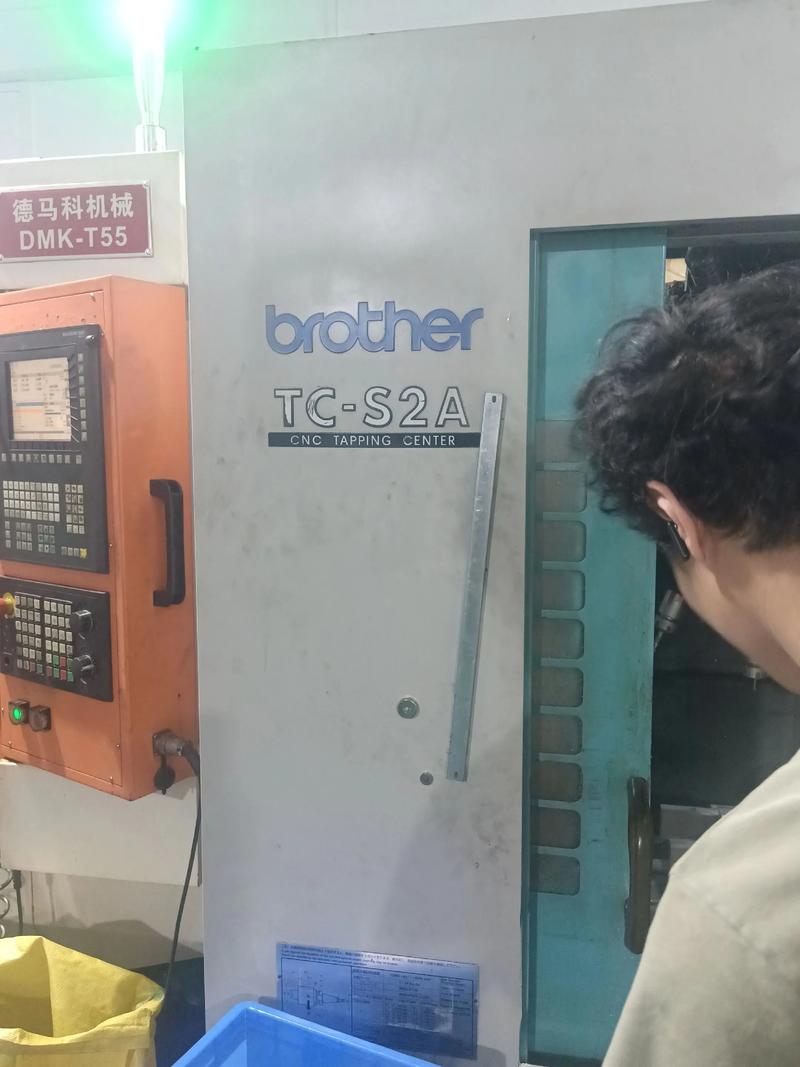 重慶維修系統(tǒng)：新媒體下的小型機(jī)床維護(hù)