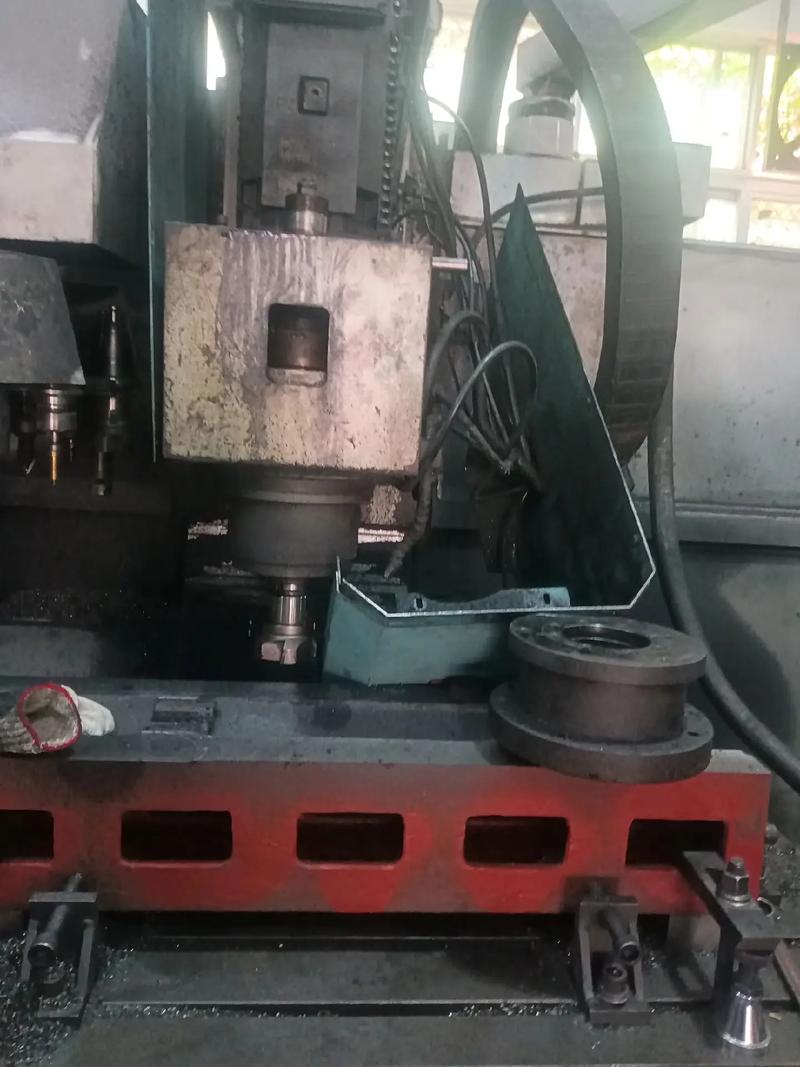 鞍山車銑機床維修系統：提升設備維修效率與質量的關鍵措施