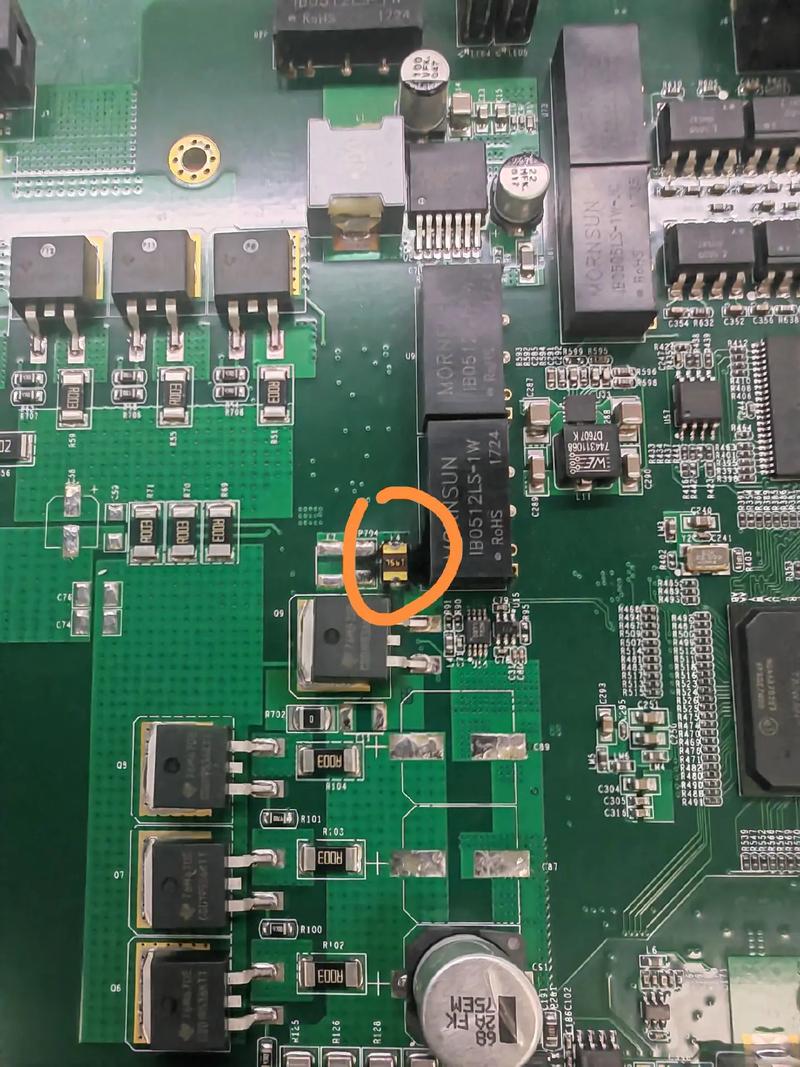 驅動器電路板維修，電路板維修點