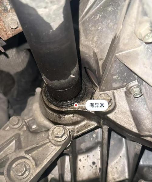 驅動軸油封滲油，驅動軸傳感器壞了是什么表現